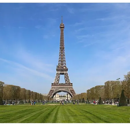 Proche De Tour Eiffel Apartment